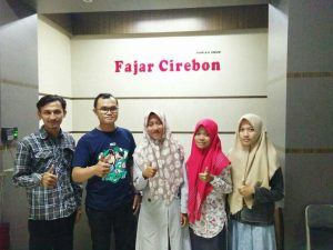 Kegiatan Observasi Mahasiswa Tadris Bahasa Indonesia ke Redaksi Koran Fajar Cirebon
