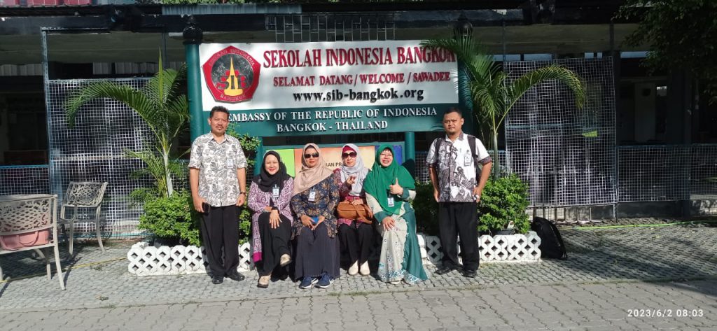 Dosen Tadris Bahasa Indonesia, FITK, IAIN Syekh Nurjati Cirebon Pemateri dan Pemakalah APPBIPA Thailand