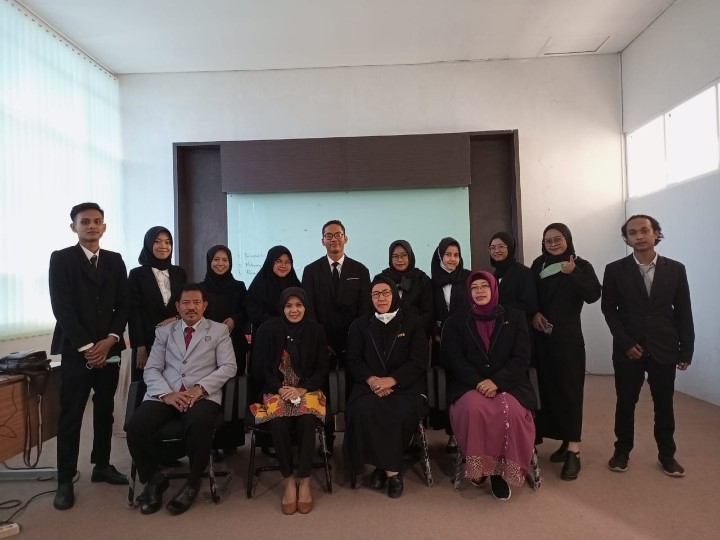 Sidang Munaqosah Perdana Angkatan 2018 Jurusan Tadris Bahasa Indonesia FITK IAIN Syekh Nurjati Cirebon